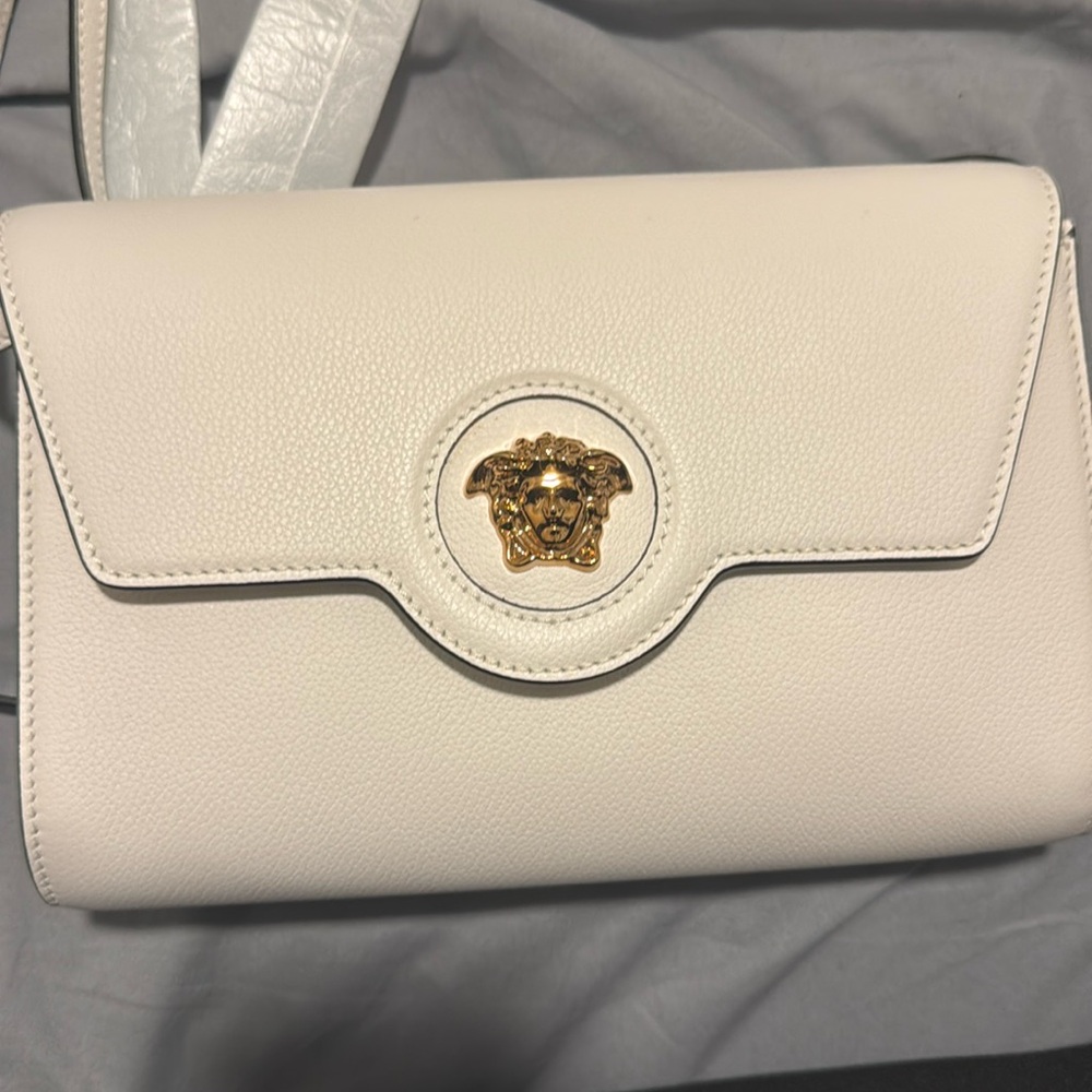 LA MEDUSA CROSSBODY BAG